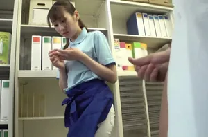Nhà có mỗi thằng em các chị chiều hết lồn